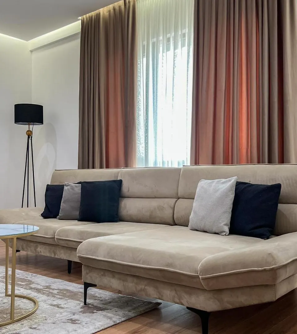 Lux Apartment At Arlis Tirana