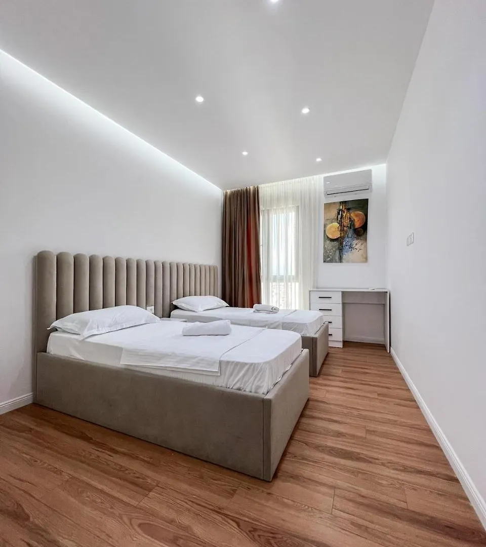 Lux Apartment At Arlis Tirana