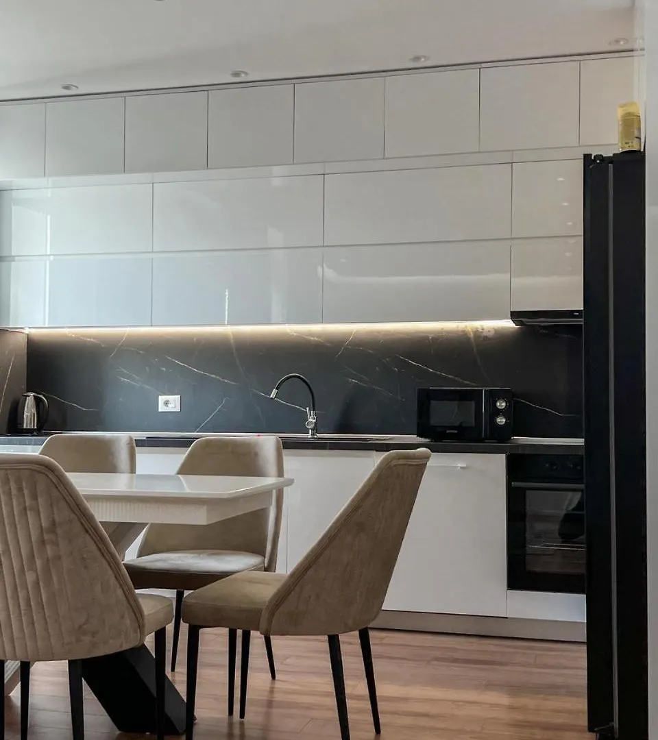 Lux Apartment At Arlis Tirana