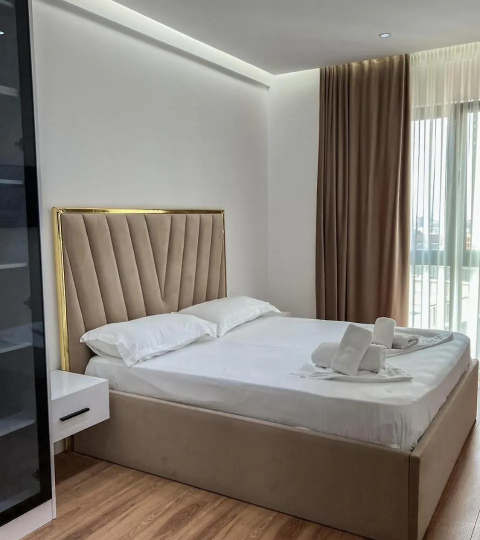 Lux Apartment At Arlis Tirana